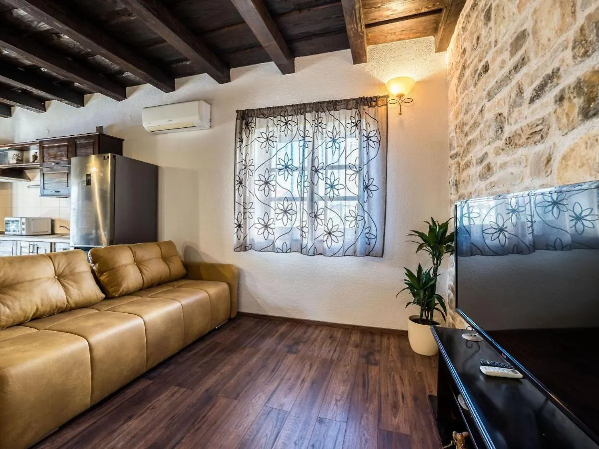 Pretty Holiday Home In Sukosan With Fenced Garden Croatia