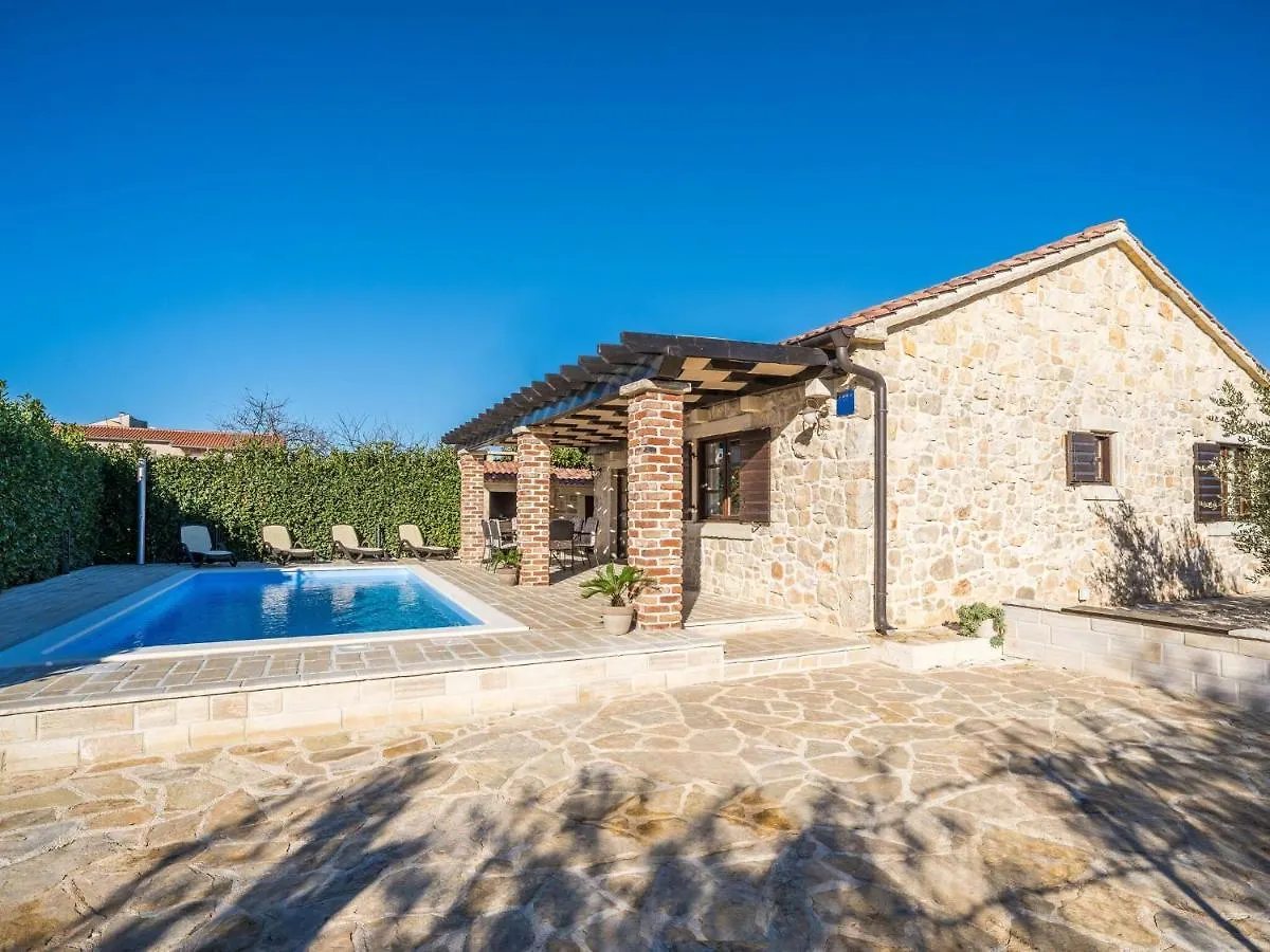 Pretty Holiday Home In Sukosan With Fenced Garden Croatia